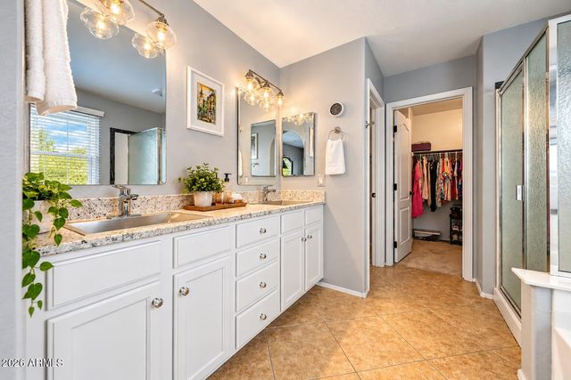 3671 E LESLIE Drive, Gilbert, AZ 85296