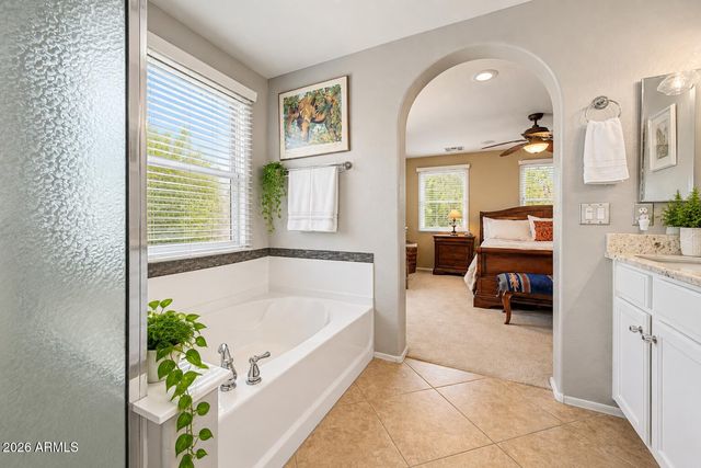 3671 E LESLIE Drive, Gilbert, AZ 85296