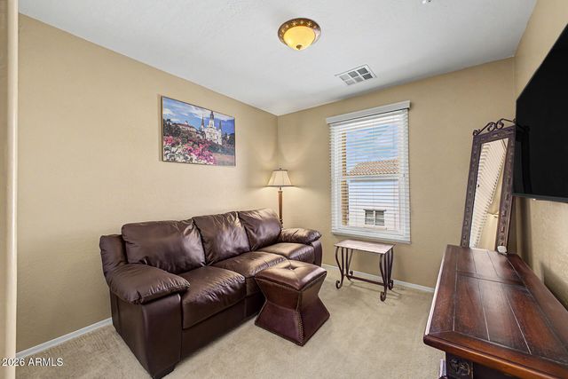 3671 E LESLIE Drive, Gilbert, AZ 85296