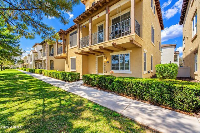 3671 E LESLIE Drive, Gilbert, AZ 85296