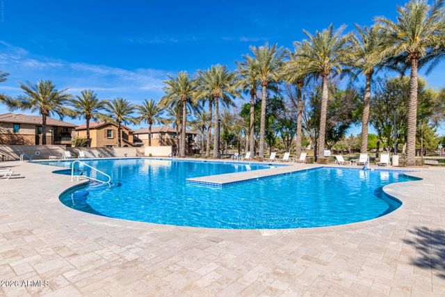 3671 E LESLIE Drive, Gilbert, AZ 85296