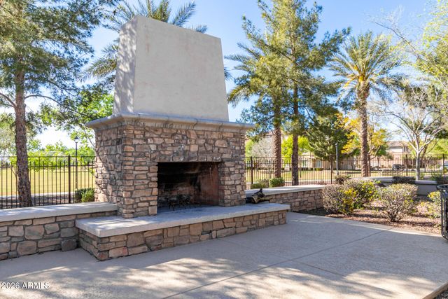 3671 E LESLIE Drive, Gilbert, AZ 85296