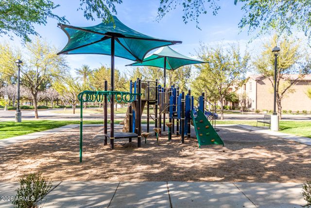 3671 E LESLIE Drive, Gilbert, AZ 85296