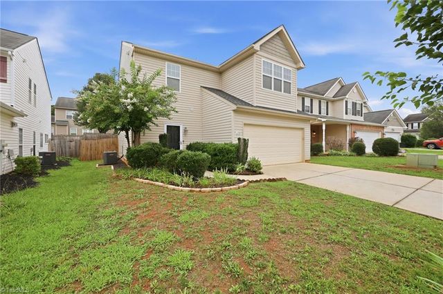 6715 Winners Drive, Whitsett, NC 27377