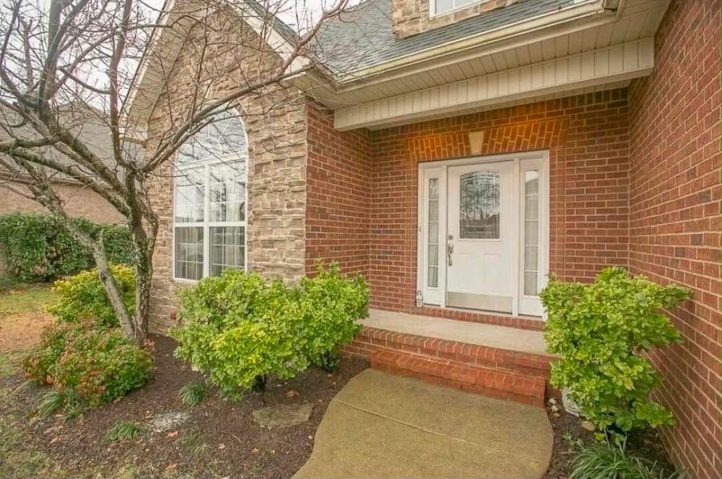 4133 Olivet Dr, Murfreesboro, TN 37128