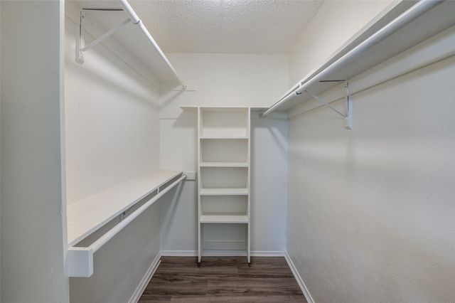 1902 Pat Ln, Carrollton, TX 75006