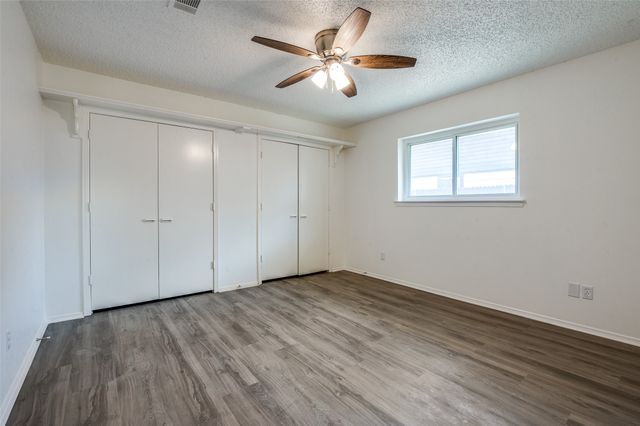 1902 Pat Ln, Carrollton, TX 75006