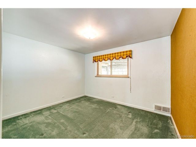 50 Ammons St, Lakewood, CO 80226
