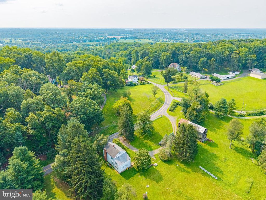 67 POOR FARM RD, HOPEWELL, NJ 08525 — exterior
