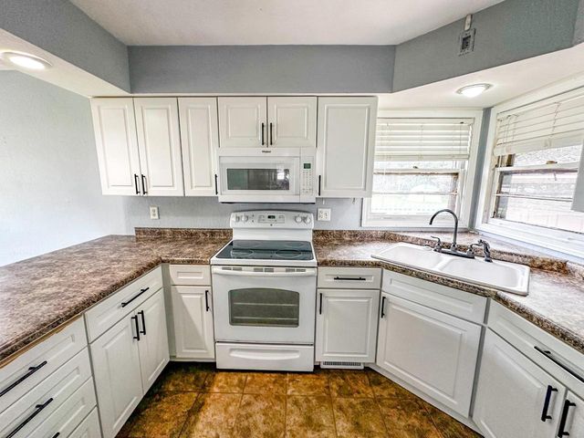 161 PADDOCK AVENUE, Park Falls, WI 54552