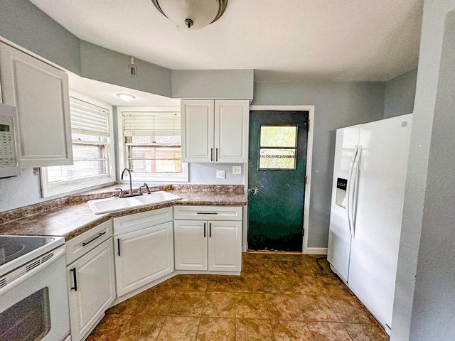 161 PADDOCK AVENUE, Park Falls, WI 54552