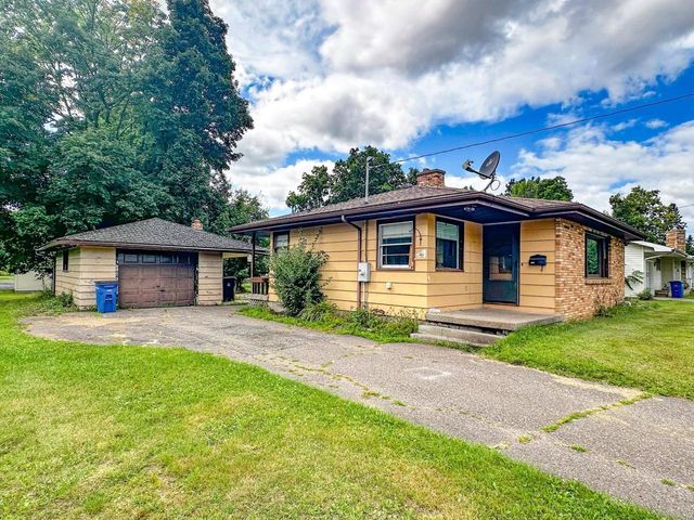 161 PADDOCK AVENUE, Park Falls, WI 54552