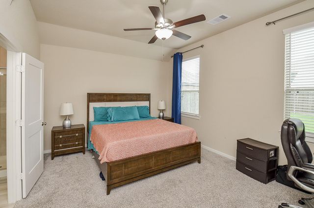 6807 Vista Ledge Drive, Baytown, TX 77521