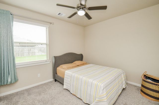 6807 Vista Ledge Drive, Baytown, TX 77521