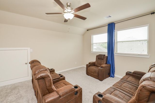 6807 Vista Ledge Drive, Baytown, TX 77521