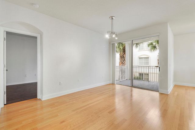 11033 Legacy Boulevard 203, Palm Beach Gardens, FL 33410