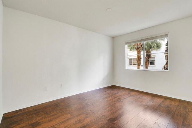 11033 Legacy Boulevard 203, Palm Beach Gardens, FL 33410