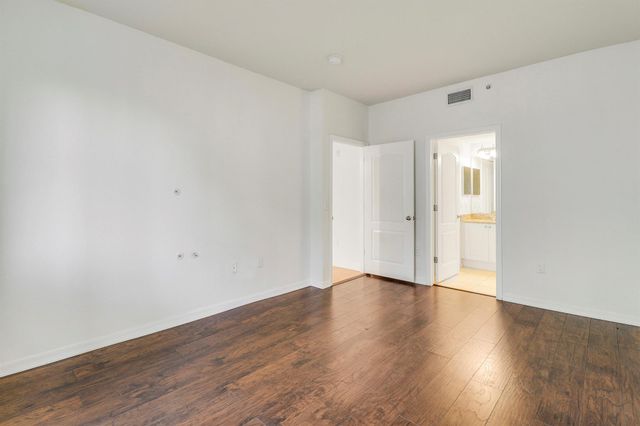 11033 Legacy Boulevard 203, Palm Beach Gardens, FL 33410