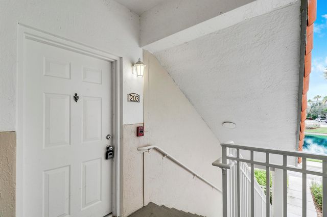 11033 Legacy Boulevard 203, Palm Beach Gardens, FL 33410