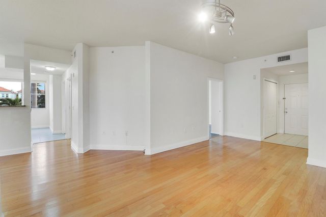 11033 Legacy Boulevard 203, Palm Beach Gardens, FL 33410