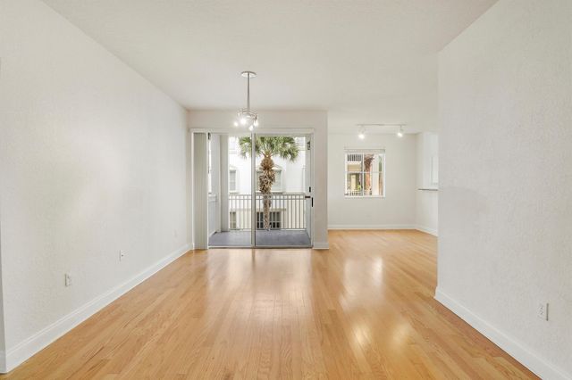 11033 Legacy Boulevard 203, Palm Beach Gardens, FL 33410