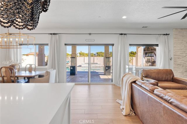 8357 Macron, Oak Hills, CA 92344