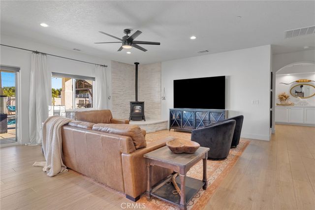 8357 Macron, Oak Hills, CA 92344