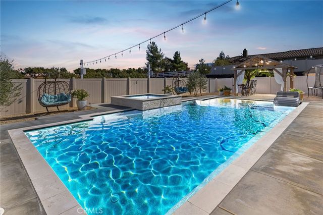 8357 Macron, Oak Hills, CA 92344