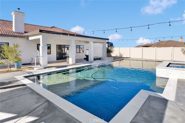 8357 Macron, Oak Hills, CA 92344