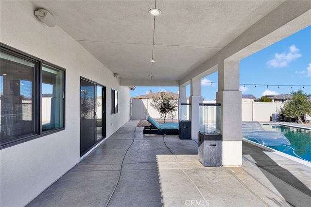 8357 Macron, Oak Hills, CA 92344