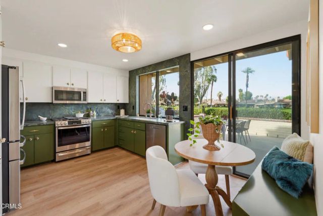 250 Calle Del Verano, Palm Desert, CA 92260