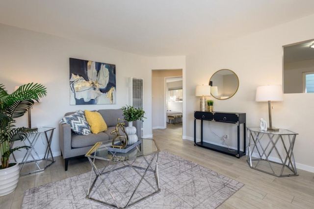 573 Miller Avenue, South San Francisco, CA 94080