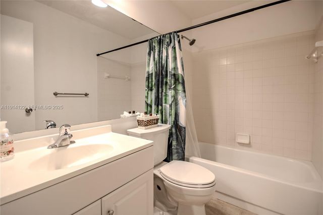 7652 S Pinewalk Drive S 139, Margate, FL 33063