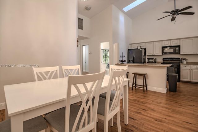 7652 S Pinewalk Drive S 139, Margate, FL 33063