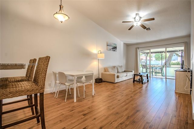 7652 S Pinewalk Drive S 139, Margate, FL 33063