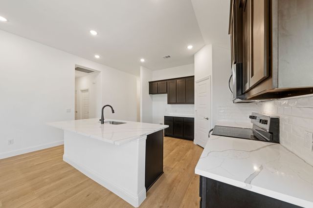 1941 Daybreak Drive, Venus, TX 76009