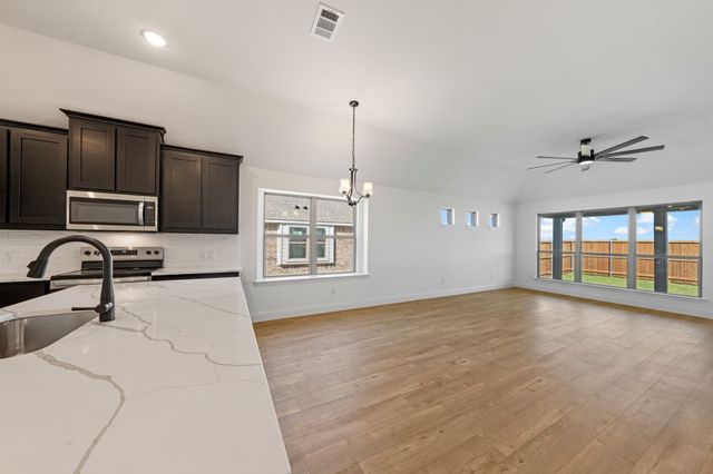 1941 Daybreak Drive, Venus, TX 76009