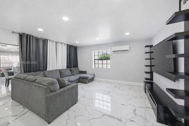 12751 SW 256th St, Homestead, FL 33032