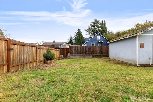 1514 PENNSYLVANIA Avenue, Bremerton, WA 98337