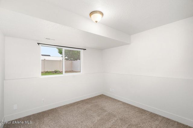 5472 W Citruswood Dr, Post Falls, ID 83854