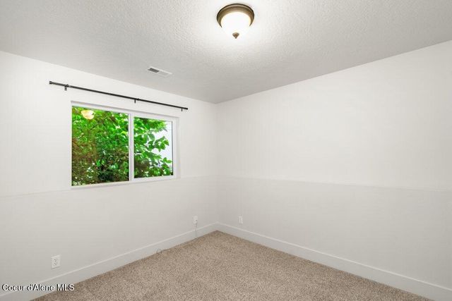 5472 W Citruswood Dr, Post Falls, ID 83854
