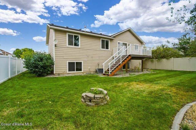5472 W Citruswood Dr, Post Falls, ID 83854