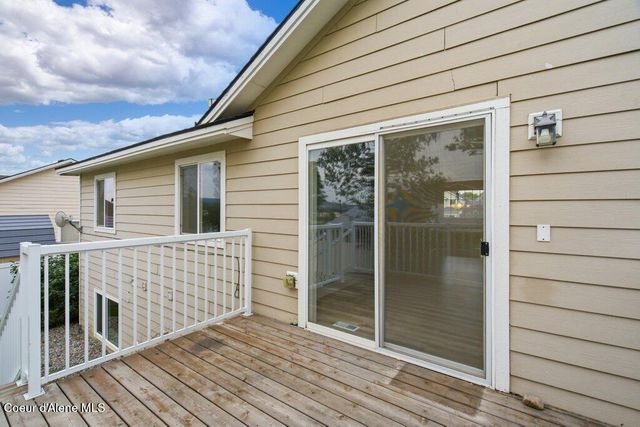5472 W Citruswood Dr, Post Falls, ID 83854