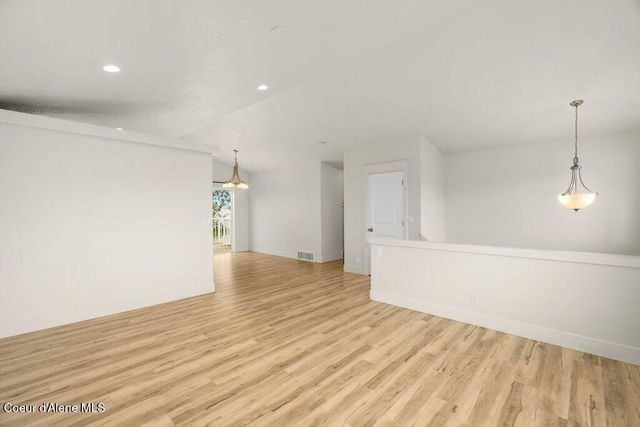 5472 W Citruswood Dr, Post Falls, ID 83854