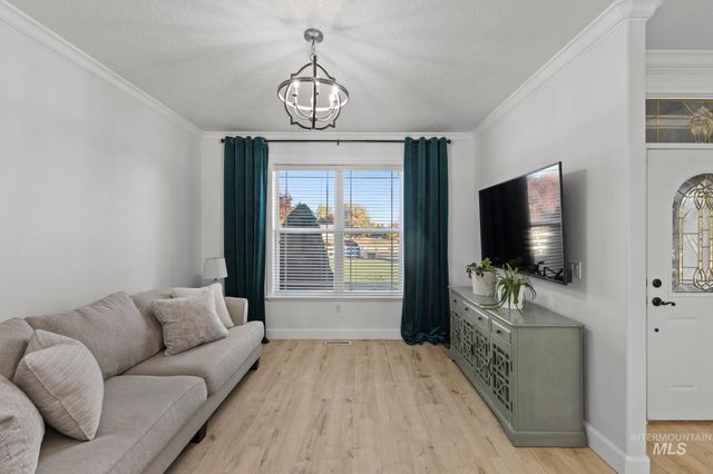 14820 Worden Way, Caldwell, ID 83607