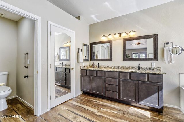 2360 N YALE Street, Mesa, AZ 85213