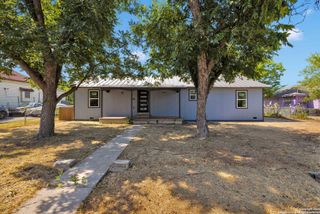 1126 W Lullwood, San Antonio, TX 78201