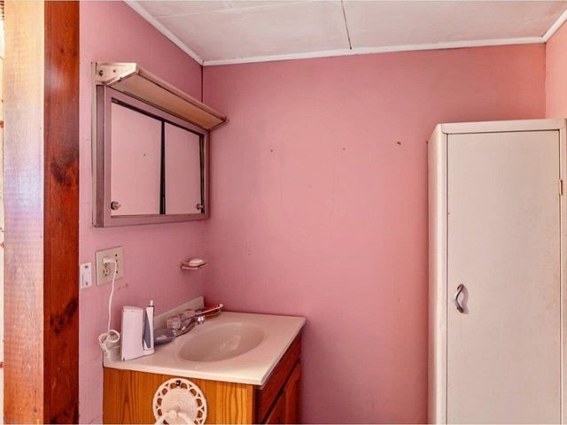 19 North Elm Street, St. Albans City, VT 05478