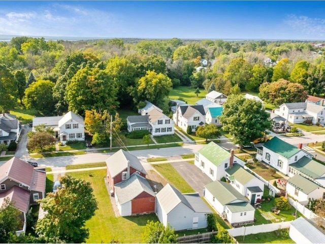 19 North Elm Street, St. Albans City, VT 05478