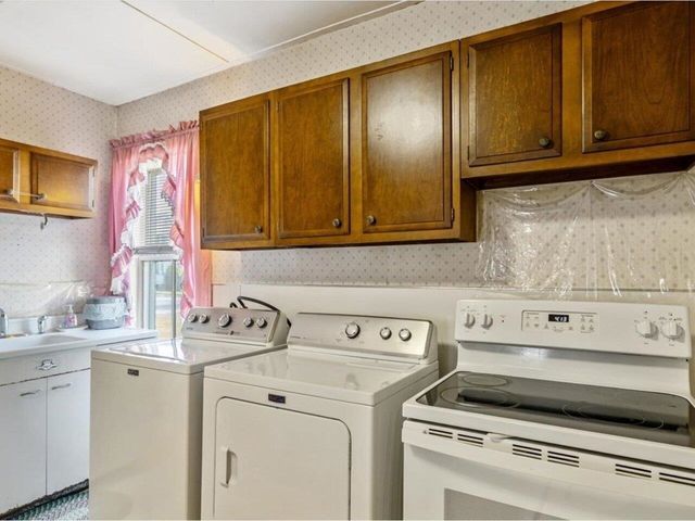 19 North Elm Street, St. Albans City, VT 05478